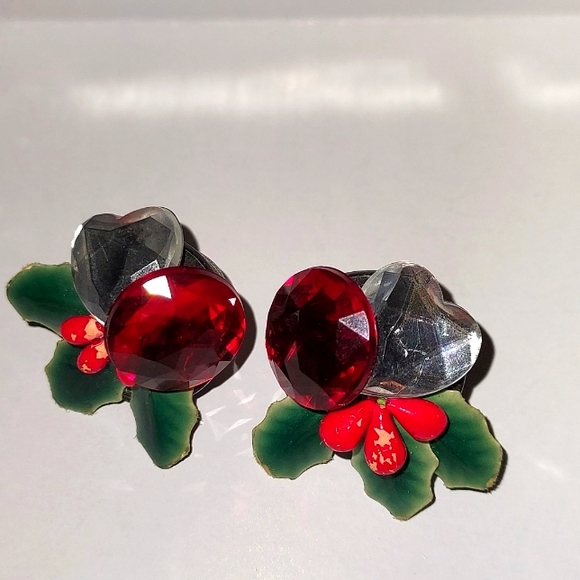 HOLIDAY Stud post earrings; Handcrafted - Picture 3 of 4